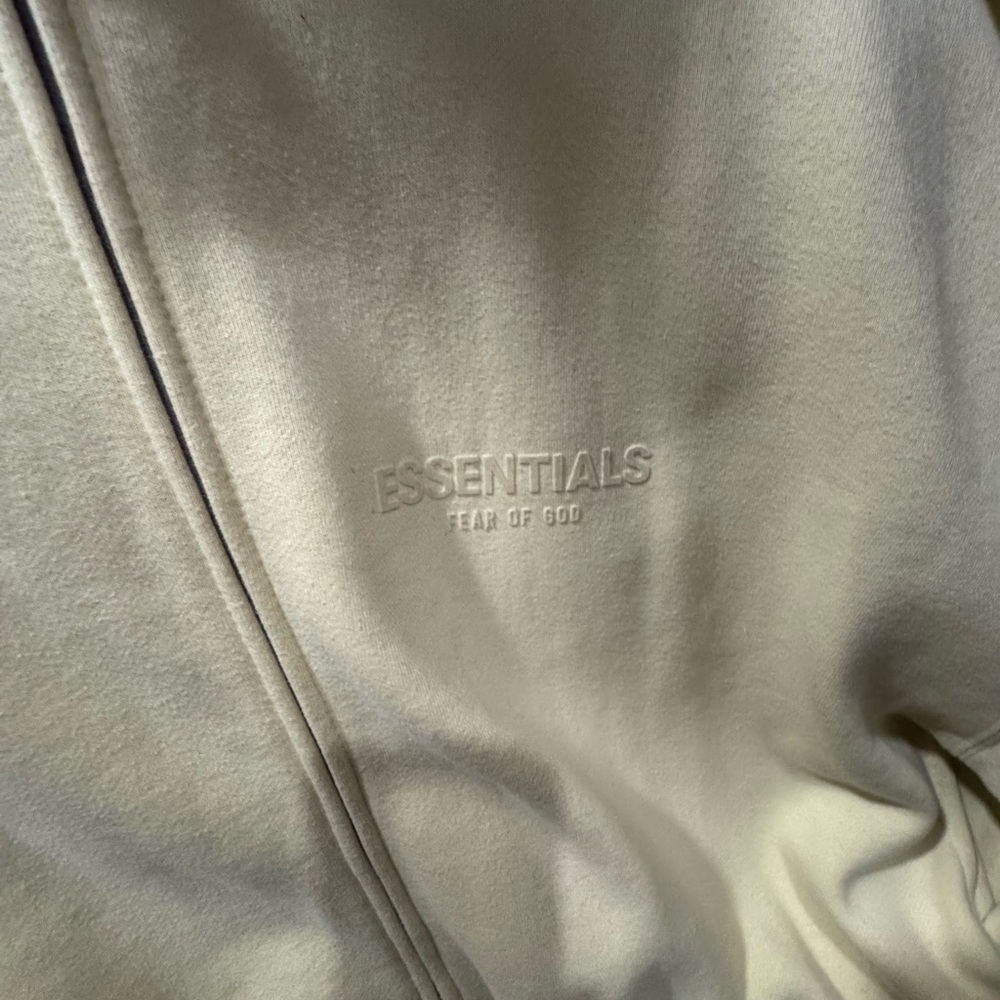 Essentials Sweater & Shorts - image 3